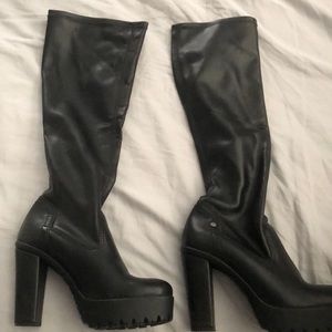 Steve Madden PORCARO platform boot.